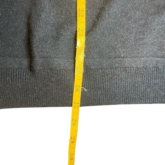 Nordstrom Men’s 100% Italian Cashmere Navy Blue Sweater XL Extra Large V-Neck - Picture 8 of 8